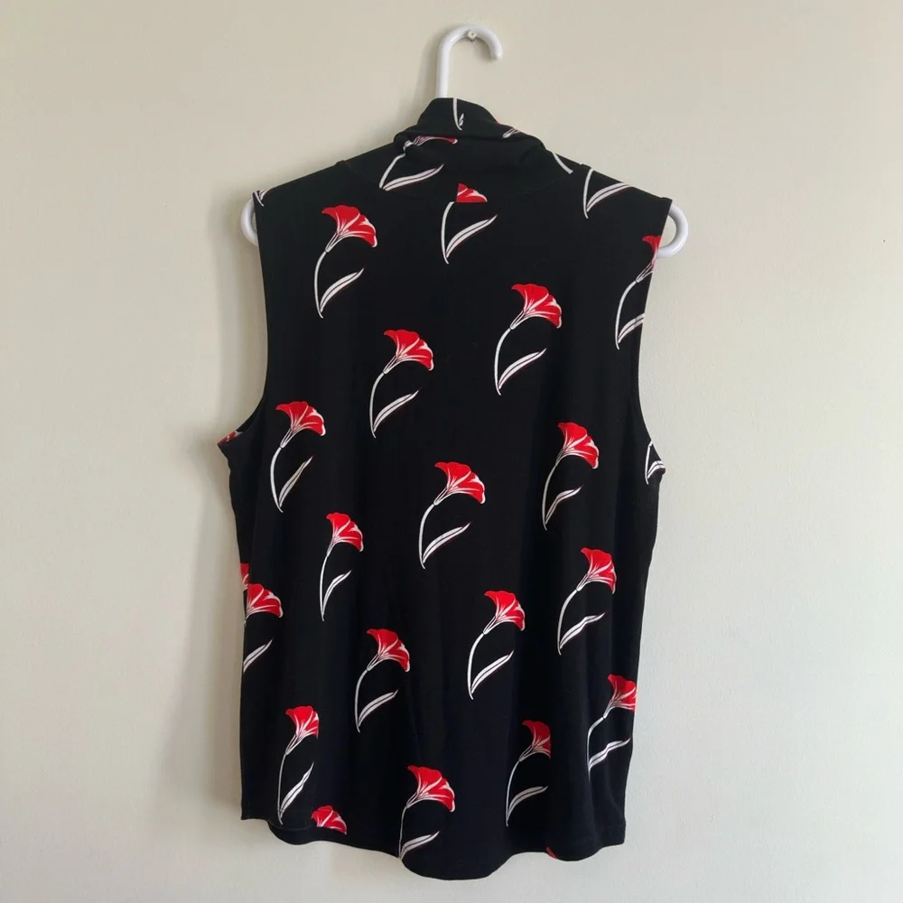 Ann Taylor || woman’s sleeveless woman’s floral blouse Sz Large